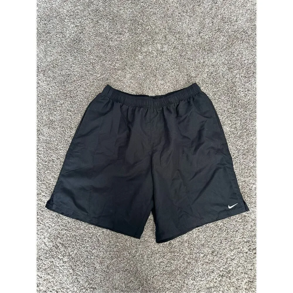 Nike Solid Essential Lap 9